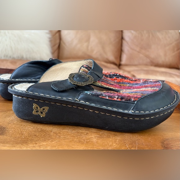 ALEGRIA Leather & Wool Slide Clogs - Picture 4 of 9